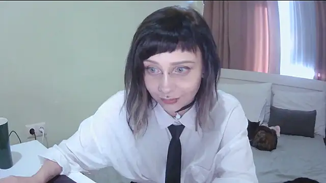 SineKiraReal online show from 09-17-25, 10:06