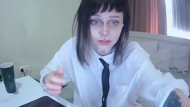 SineKiraReal online show from 09-19-25, 10:38
