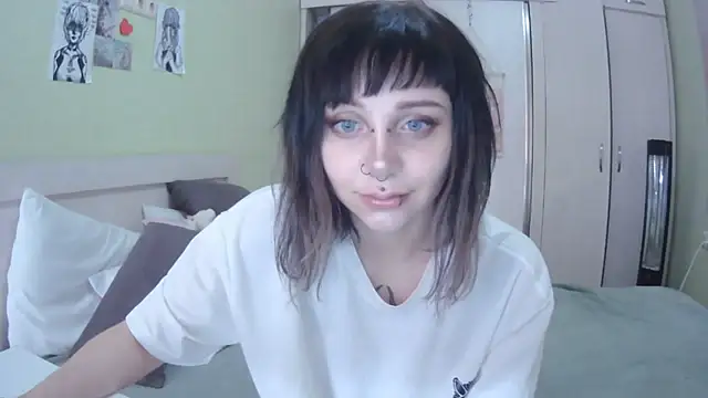 SineKiraReal online show from 09-25-25, 10:41