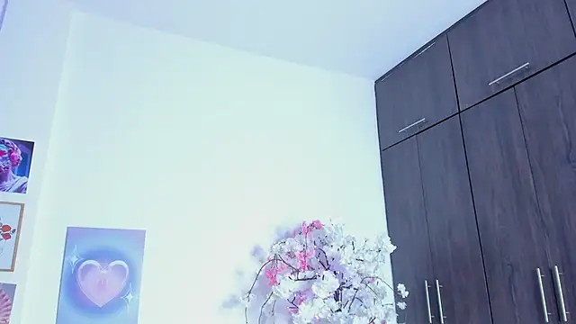 ashly pnik1 online show from 10-09-25, 03:04