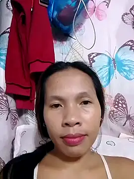 Snapshot of HotNaughtyGirl23 chatting on 12-05-25, 09:40 HotNaughtyGirl23 online show from 12-05-25, 09:40