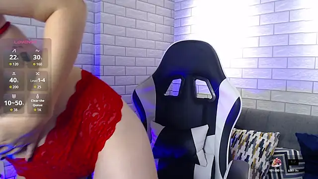 salma falcon online show from 10-15-25, 12:38