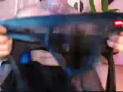 Snapshot of Edwardjonnes chatting on 10-24-25, 12:08 Edwardjonnes online show from 10-24-25, 12:08