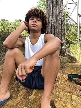 Alexis Spicter online show from 09-24-25, 05:49