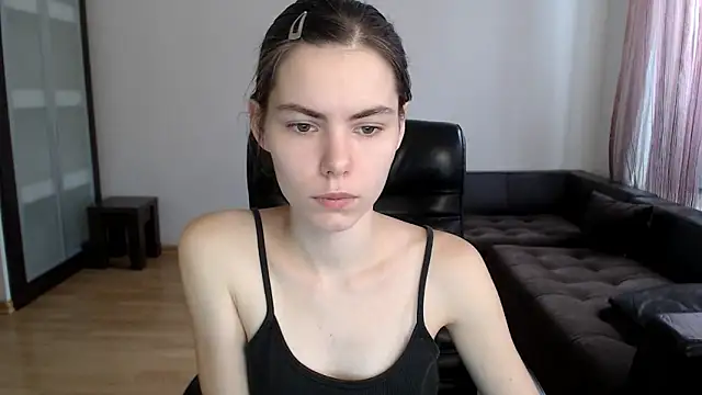 AmelieReve online show from 10-12-25, 09:41