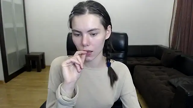 AmelieReve online show from 10-18-25, 04:52