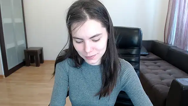 AmelieReve online show from 10-26-25, 10:43