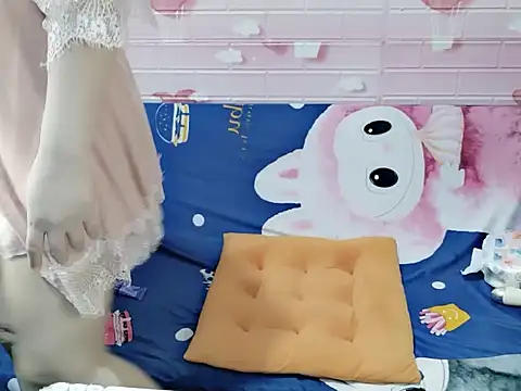 Snapshot of Miu_9117 chatting on 10-24-25, 06:59 Miu 9117 online show from 10-24-25, 06:59