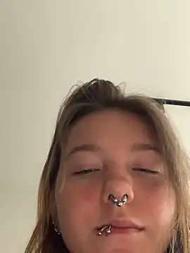 VesnaCrystal online show from 10-11-25, 08:24