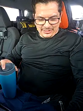 Snapshot of lucho8690 chatting on 10-24-25, 09:11 lucho8690 online show from 10-24-25, 09:11