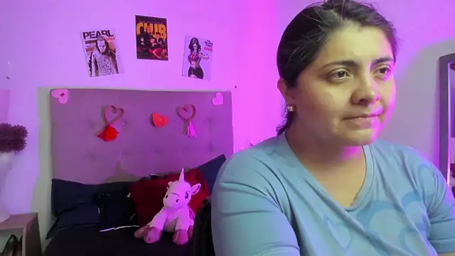 TifanyAmazinng online show from 02-12-26, 12:33