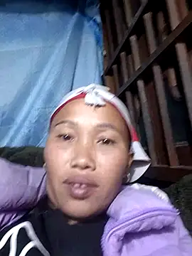 Snapshot of PhamPm70 chatting on 11-26-25, 12:06 PhamPm70 online show from 11-26-25, 12:06