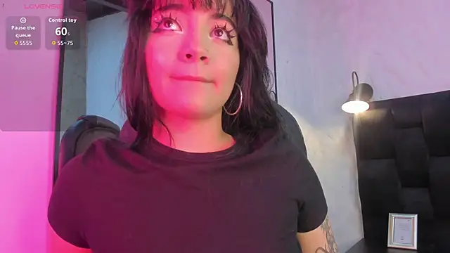 Darky Doll online show from 11-13-25, 08:19