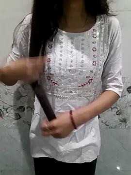 Aarti-kumri online show from 02-18-26, 05:20