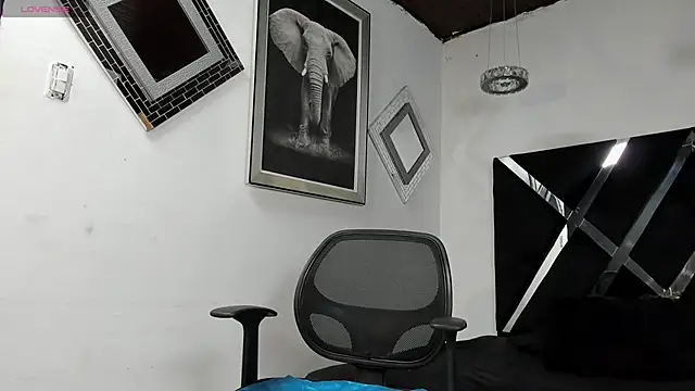 Jakelauren1 online show from 09-28-25, 07:41