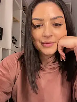 Lexi Storm online show from 11-20-25, 06:18