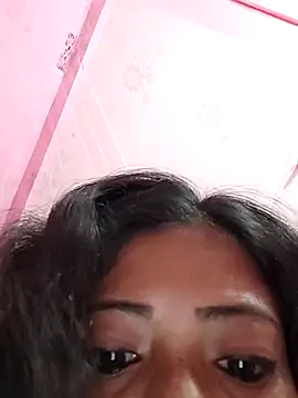 Snapshot of Magic-heart1 chatting on 10-09-25, 05:33 Magic-heart1 online show from 10-09-25, 05:33