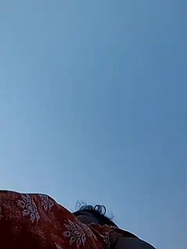 Snapshot of Magic-heart1 chatting on 10-19-25, 01:17 Magic-heart1 online show from 10-19-25, 01:17