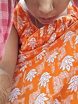 Snapshot of Magic-heart1 chatting on 10-21-25, 03:29 Magic-heart1 online show from 10-21-25, 03:29