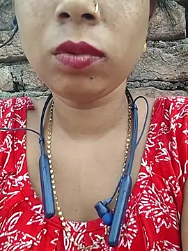 Snapshot of Magic-heart1 chatting on 10-24-25, 03:03 Magic-heart1 online show from 10-24-25, 03:03