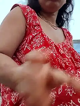 Snapshot of Magic-heart1 chatting on 10-25-25, 11:40 Magic-heart1 online show from 10-25-25, 11:40