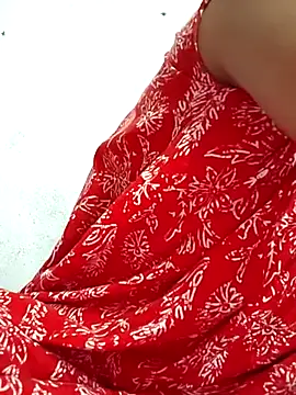 Snapshot of Magic-heart1 chatting on 10-28-25, 02:26 Magic-heart1 online show from 10-28-25, 02:26