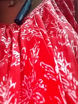 Snapshot of Magic-heart1 chatting on 11-13-25, 04:11 Magic-heart1 online show from 11-13-25, 04:11