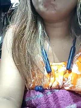 Snapshot of Magic-heart1 chatting on 11-14-25, 10:40 Magic-heart1 online show from 11-14-25, 10:40