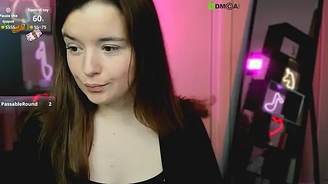 Snapshot of nika-still chatting on 11-11-25, 02:28 nika-still online show from 11-11-25, 02:28