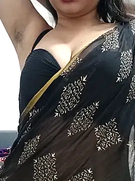 Snapshot of SHREE00017 chatting on 12-19-25, 04:47 SHREE00017 online show from 12-19-25, 04:47