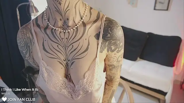 janne maybe online show from 11-26-25, 03:02