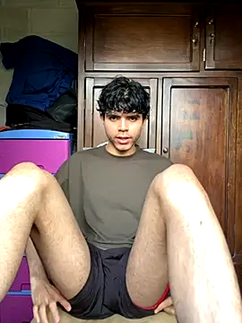 Snapshot of Axel-Mejia chatting on 11-05-25, 07:36 Axel-Mejia online show from 11-05-25, 07:36