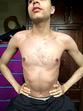 Snapshot of Axel-Mejia chatting on 11-13-25, 12:26 Axel-Mejia online show from 11-13-25, 12:26