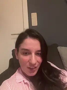 hottyFcup online show from 10-21-25, 06:30