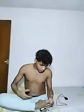 Manuel Mateus1 online show from 10-27-25, 02:15