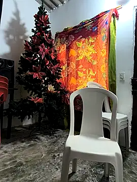 giannis090 online show from 12-17-25, 09:10