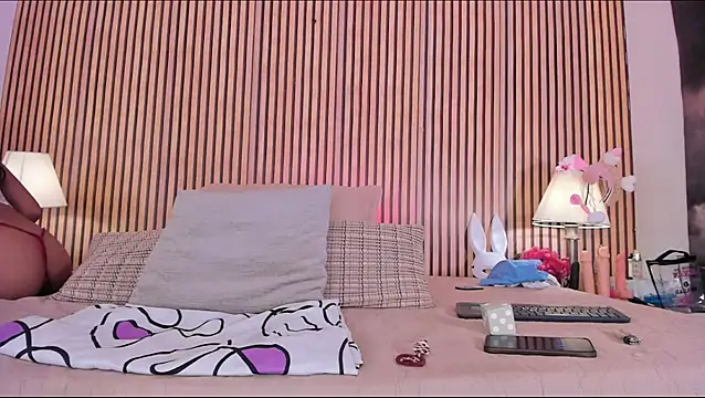 keeyla stone online show from 11-08-25, 09:02