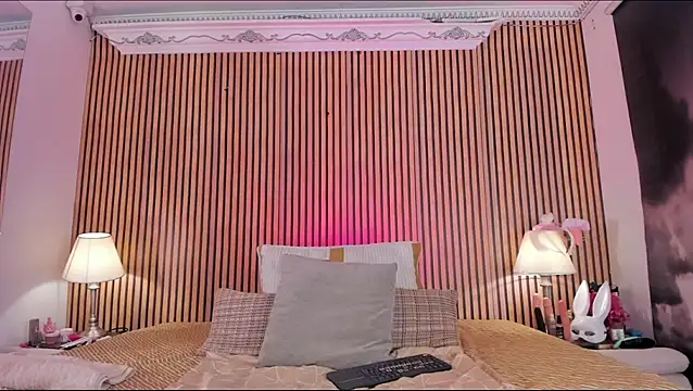 keeyla stone online show from 11-20-25, 08:52