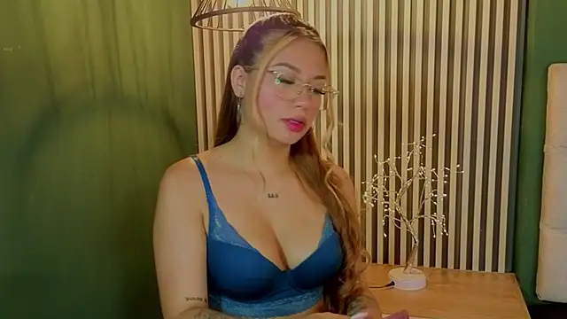 sky collinss online show from 10-10-25, 07:35