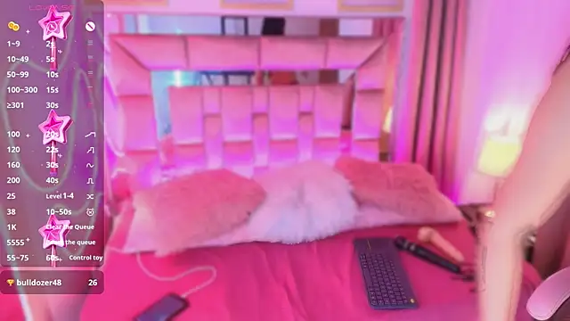 Snapshot of Sophie_stars chatting on 11-17-25, 06:08 Sophie stars online show from 11-17-25, 06:08