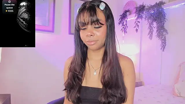theLayla DH online show from 09-17-25, 07:48