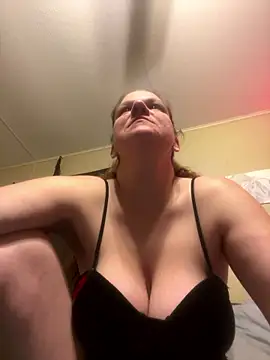 jessiialex143 online show from 01-18-26, 07:56