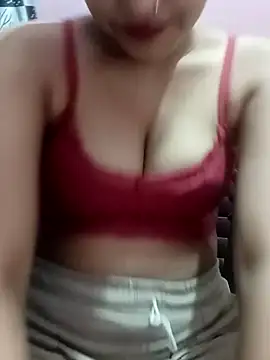 Snapshot of Malikaa-baby5 chatting on 09-19-25, 05:57 Malikaa-baby5 online show from 09-19-25, 05:57