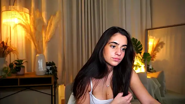 Snapshot of miilky_wayy chatting on 10-22-25, 04:07 miilky wayy online show from 10-22-25, 04:07