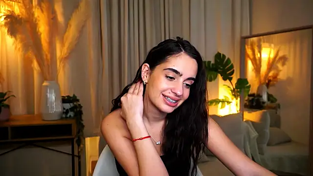 Snapshot of miilky_wayy chatting on 10-27-25, 05:06 miilky wayy online show from 10-27-25, 05:06