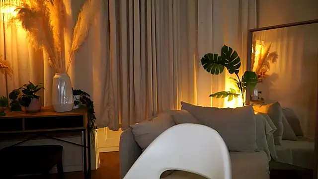 Snapshot of miilky_wayy chatting on 11-01-25, 05:04 miilky wayy online show from 11-01-25, 05:04