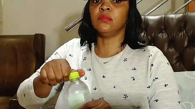 CandyCurvyyxx online show from 11-12-25, 06:19