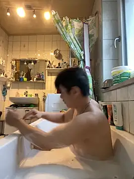 Snapshot of Kingpowerlittel chatting on 09-17-25, 04:41 Kingpowerlittel online show from 09-17-25, 04:41