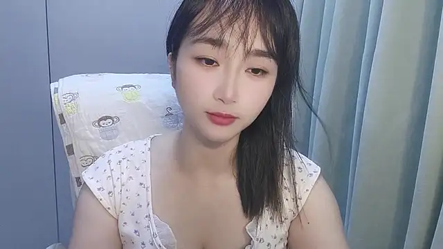 Snapshot of Honeysexy-1 chatting on 09-24-25, 08:23 Honeysexy-1 online show from 09-24-25, 08:23