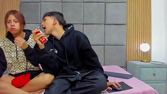 ChanellandMax online show from 01-08-26, 01:24